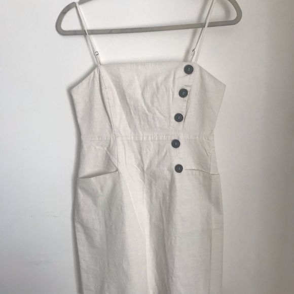 ASTR The Label ISSA Dress with spaghetti straps - Picture 1 of 3